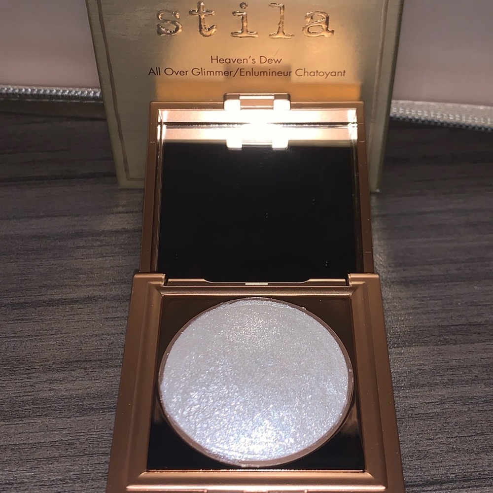 ✨MSRP $30✨Stila NEW Heaven’s Dew All Over Glimmer Highlighter in Silverlake